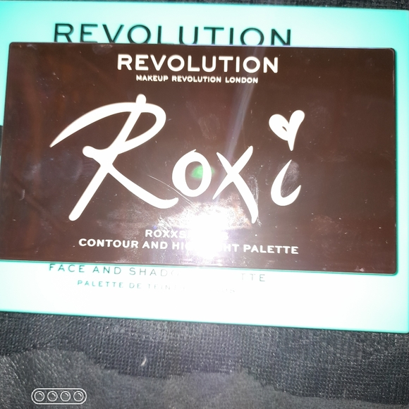 ‼‼JUST IN‼‼ New in box-revolution Roxi & ultimate - Picture 7 of 16